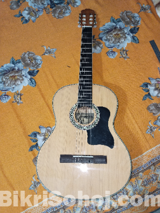 Dream Maker C150 Guitar for sell